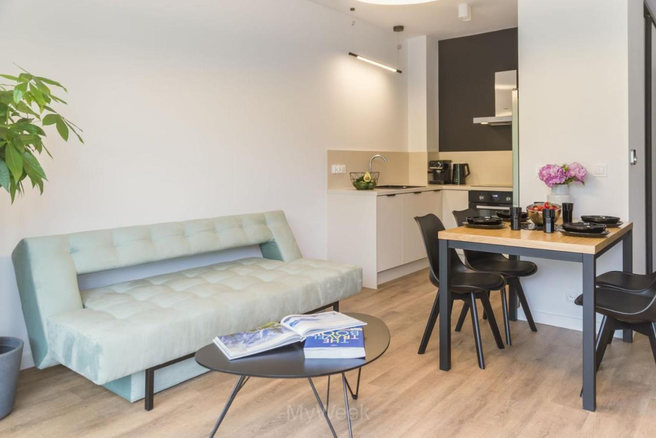 Factory Polanica, Myweek Apartment